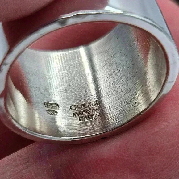 Gucci Wide  Band Ring & G Motif Pendant - Picture 2 of 14